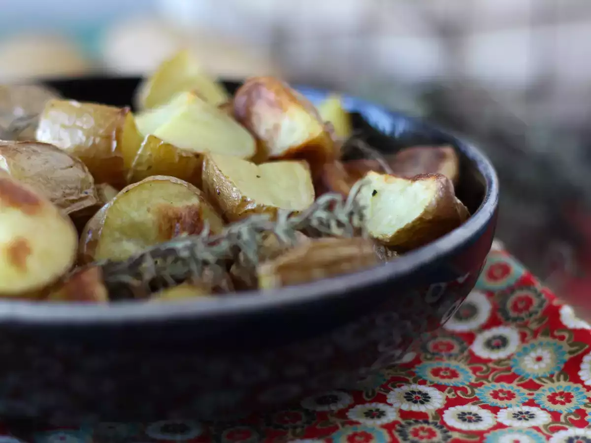 Картофель, запечённый в духовке: классический и беспроигрышный рецепт - фото 3
