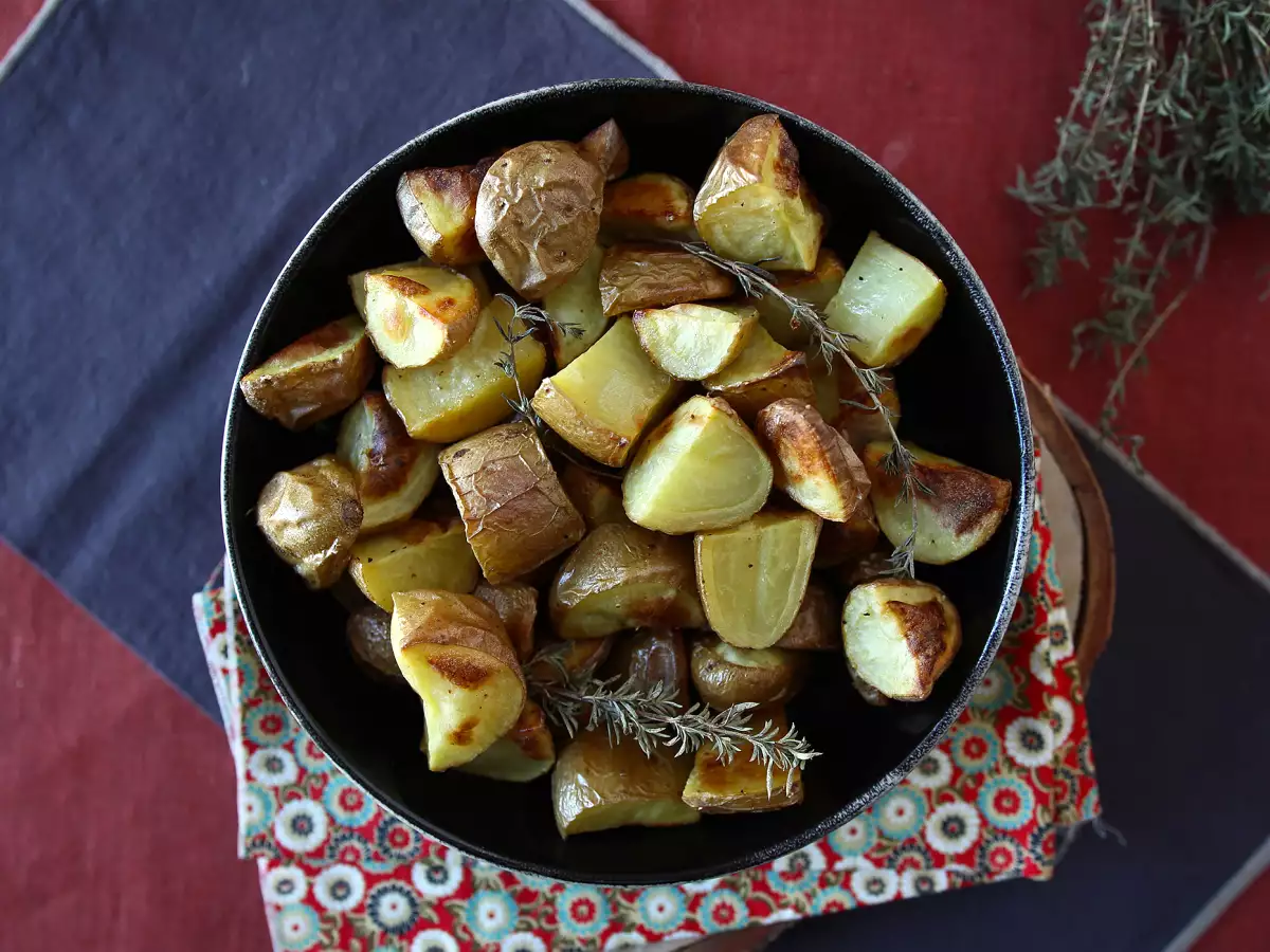 Картофель, запечённый в духовке: классический и беспроигрышный рецепт - фото 5