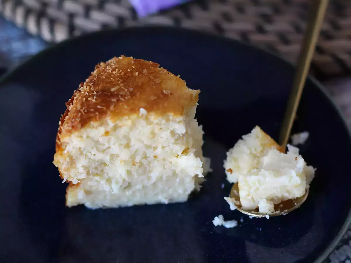 Кокосовый торт-флан со сгущенным молоком: простой и нежный - фото 7