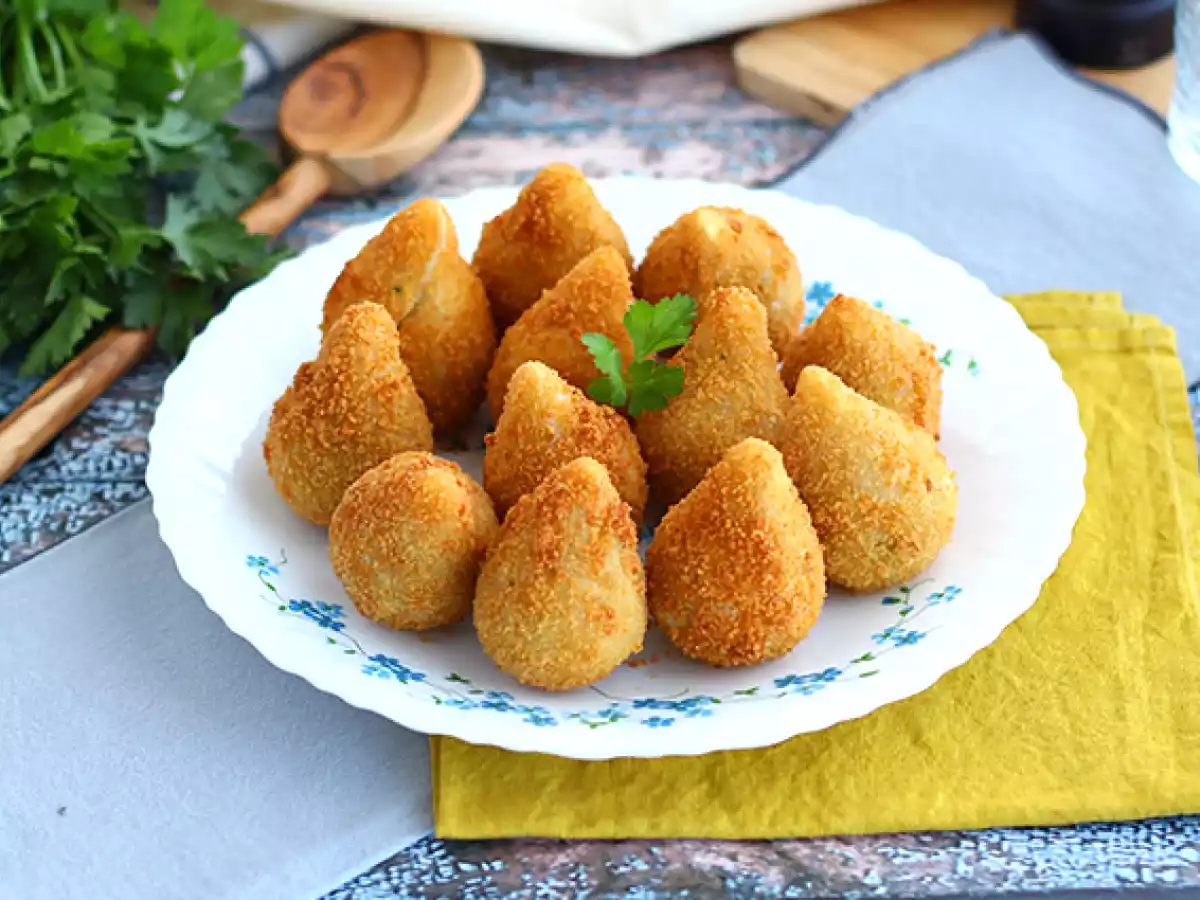 Коксиньяс (бразильские куриные крокеты)