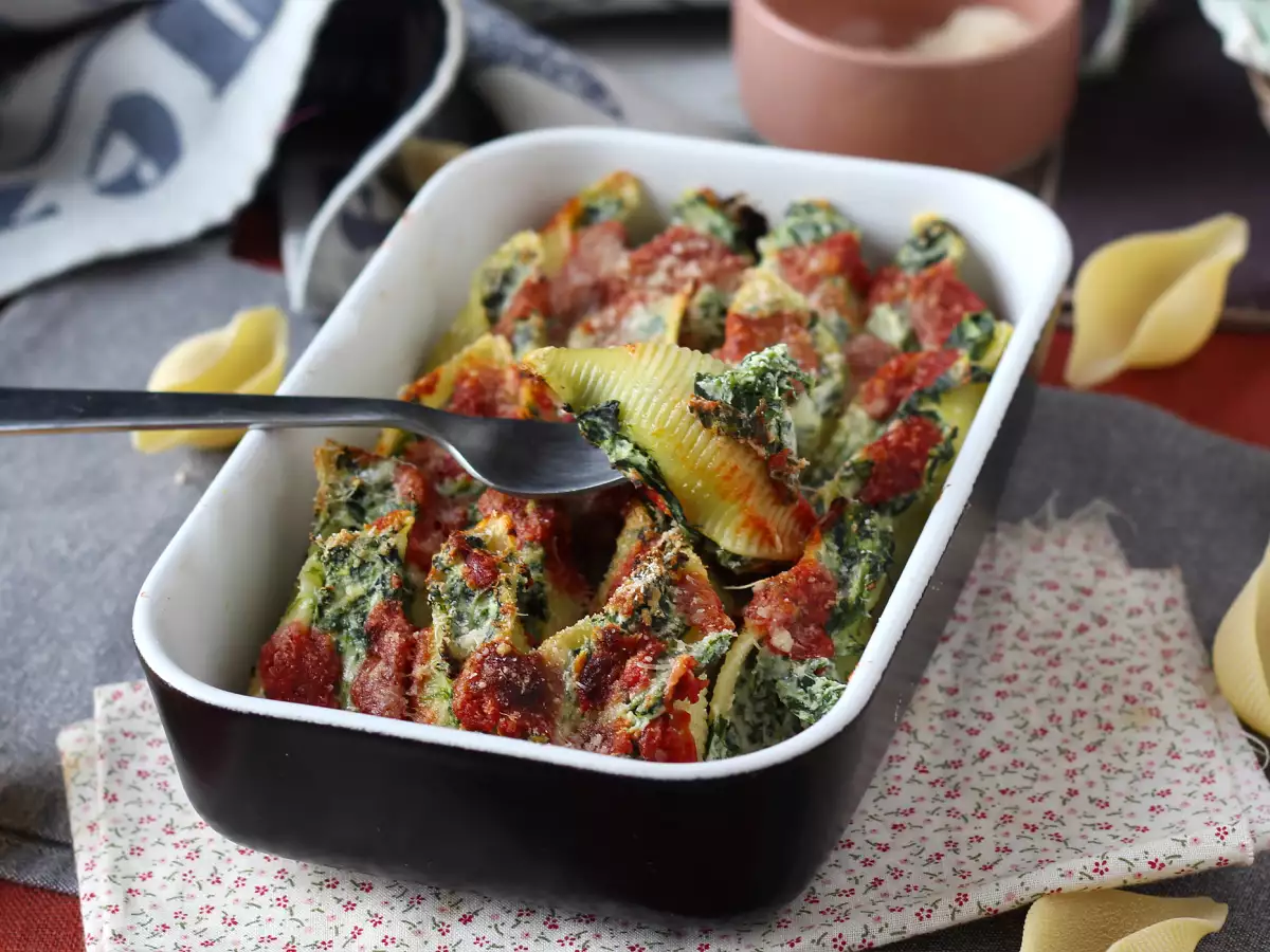 Конкильони с рикоттой и шпинатом: вкусное вегетарианское блюдо, запечённое в духовке - фото 7