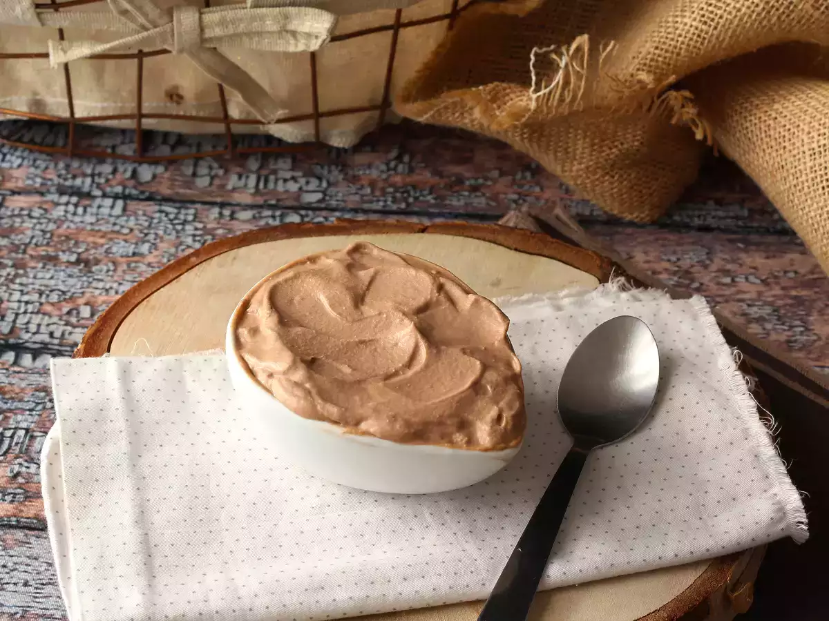 Крем на основе Nutella для тортов и многоярусных тортов