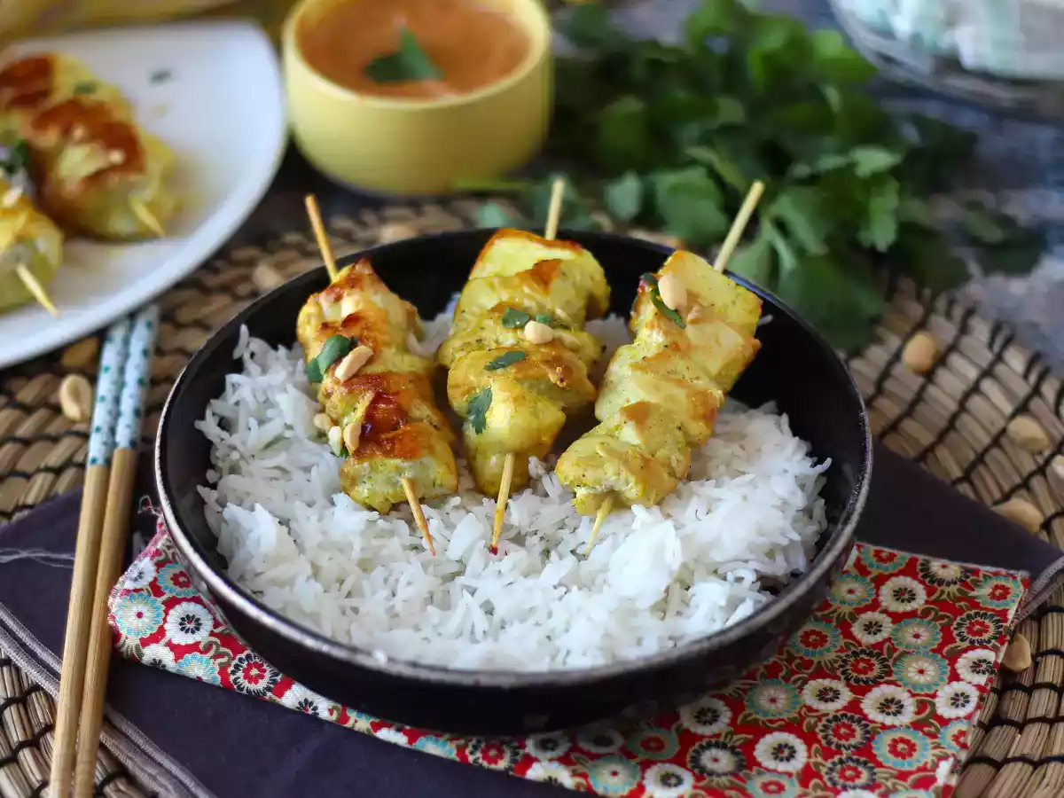 Куриные шашлычки с соусом сатай - кулинарное путешествие в Азию!
