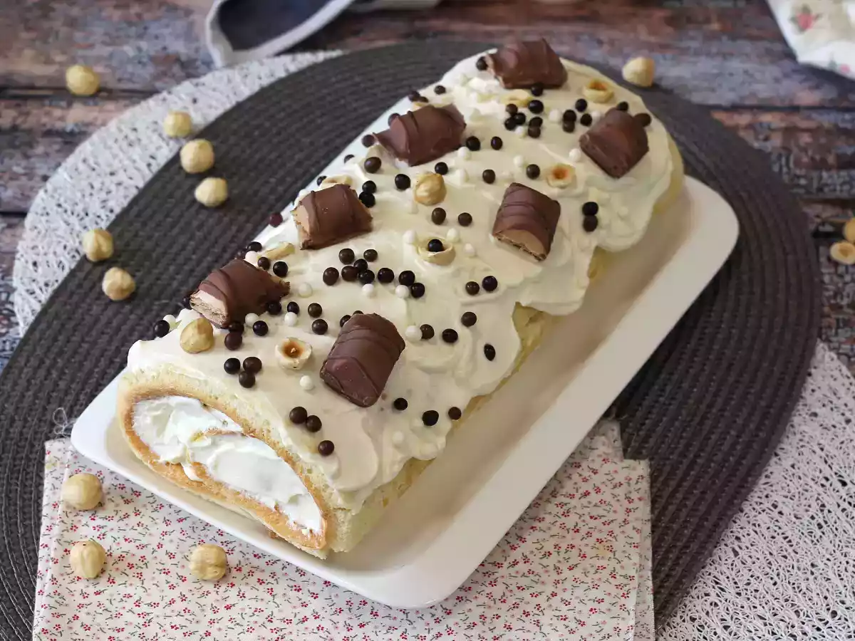 Легкий рулет со вкусом Kinder Bueno, идеально подходящий для праздничного торта или рождественского полена! - фото 8