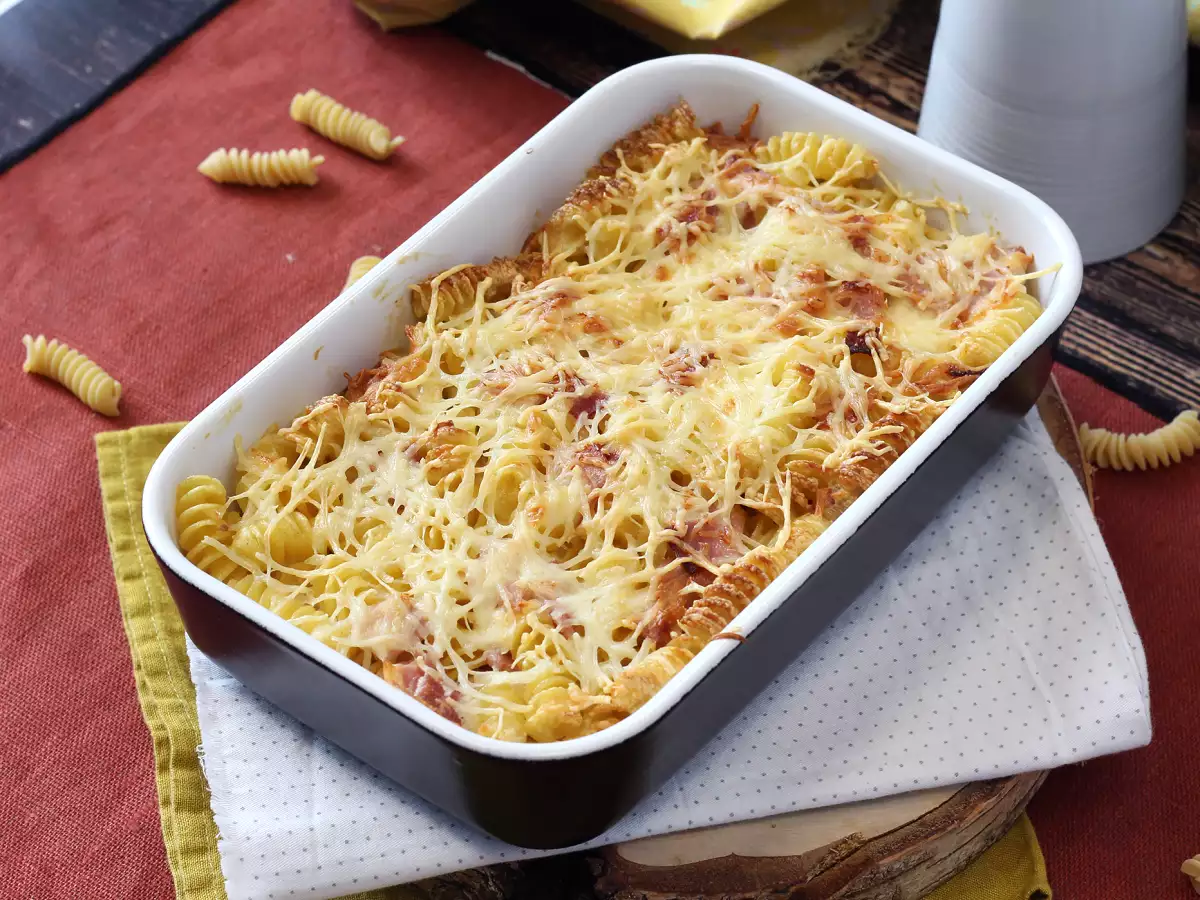 Макаронная запеканка с ветчиной и сыром в аэрогриле - фото 6