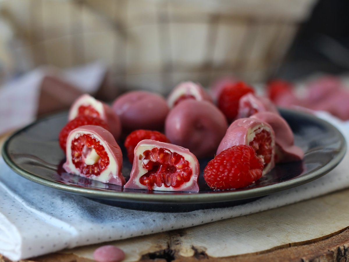 Малина, белый шоколад и рубиновый шоколад по-французски - фото 4