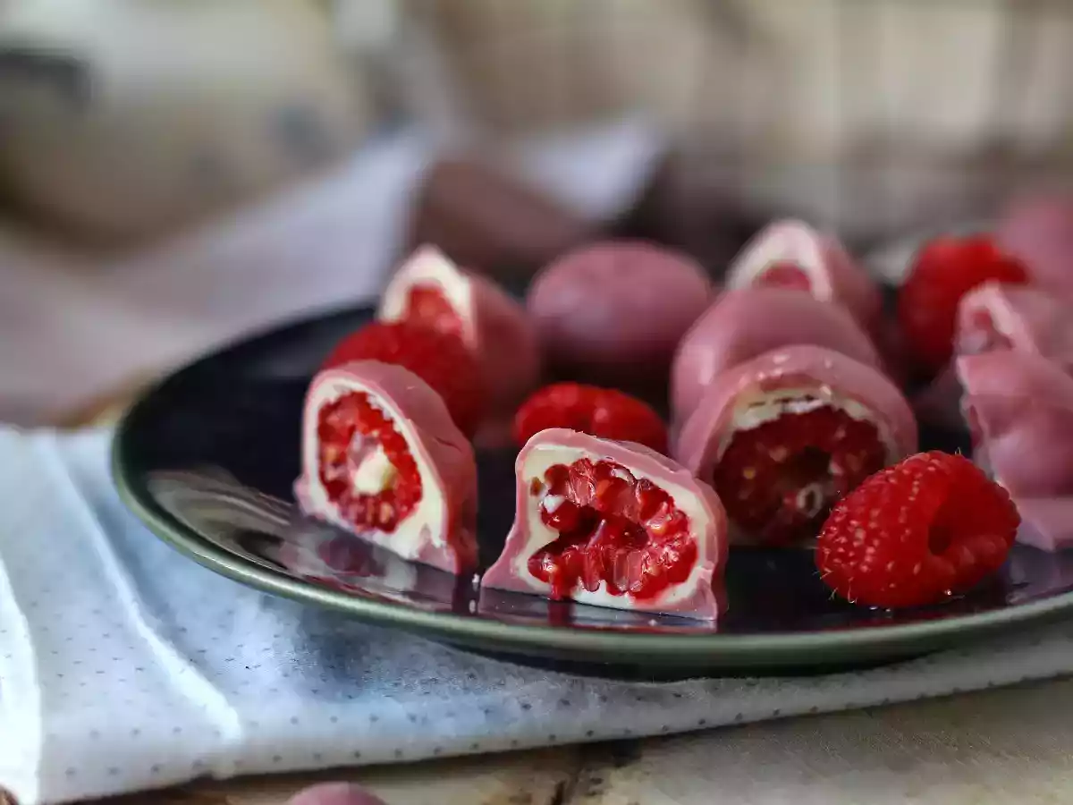 Малина, белый шоколад и рубиновый шоколад по-французски - фото 5