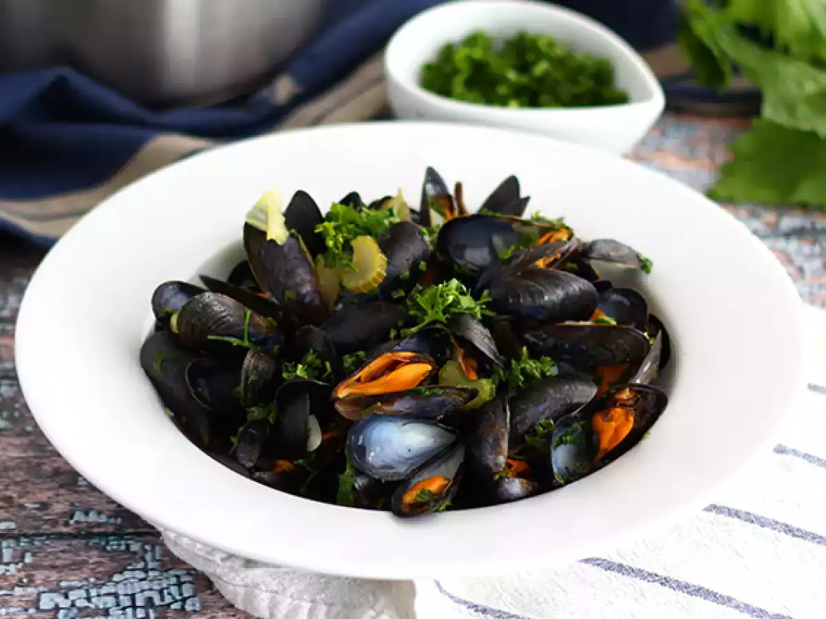 Мидии по-мариньерски: простой и вкусный рецепт