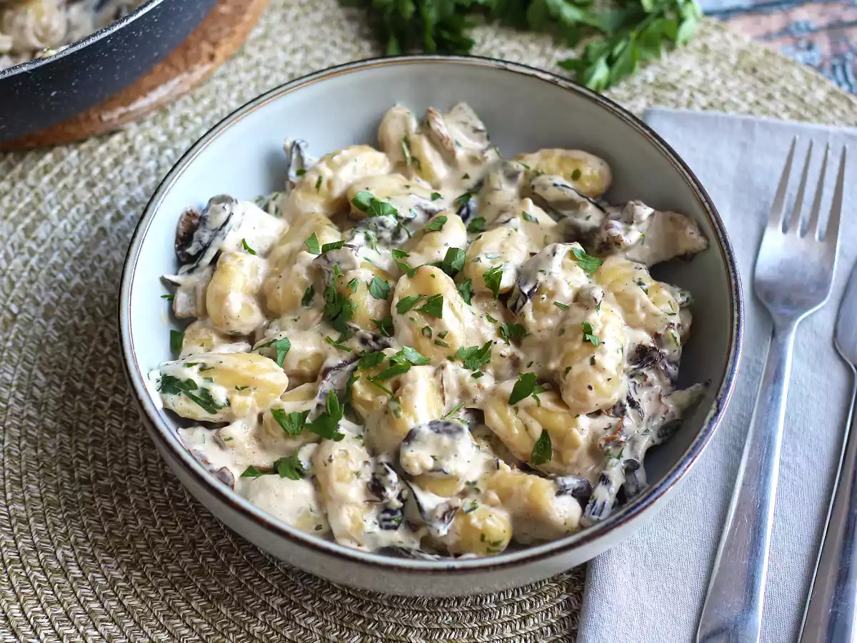 Ньокки с грибами, вкусное и простое первое блюдо - фото 4