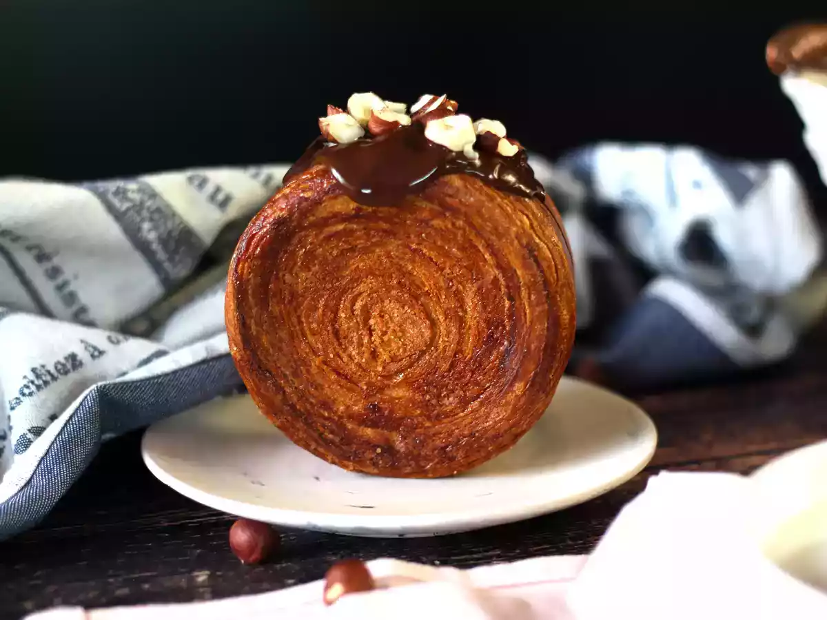 Нью-йоркский ролл maison express - недорогая версия viennoiserie, которая пользуется популярностью во Франции. - фото 3
