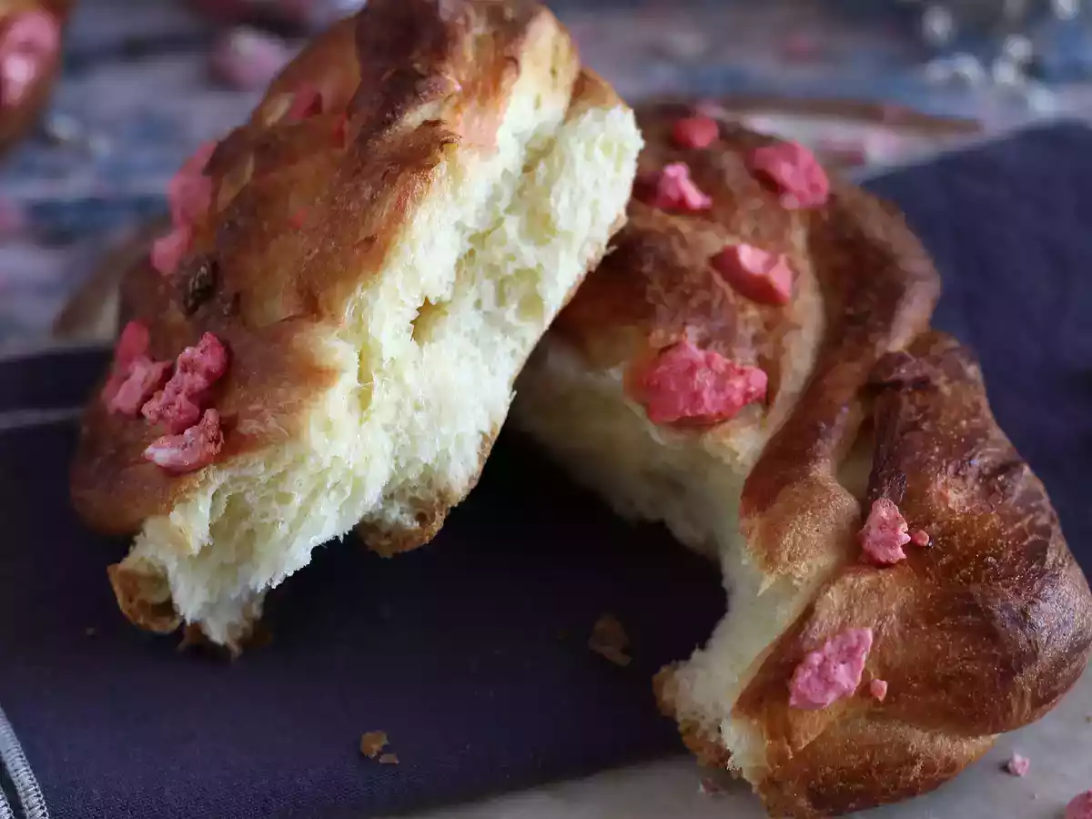 Очень мягкие булочки-сердечки ко Дню святого Валентина - фото 4