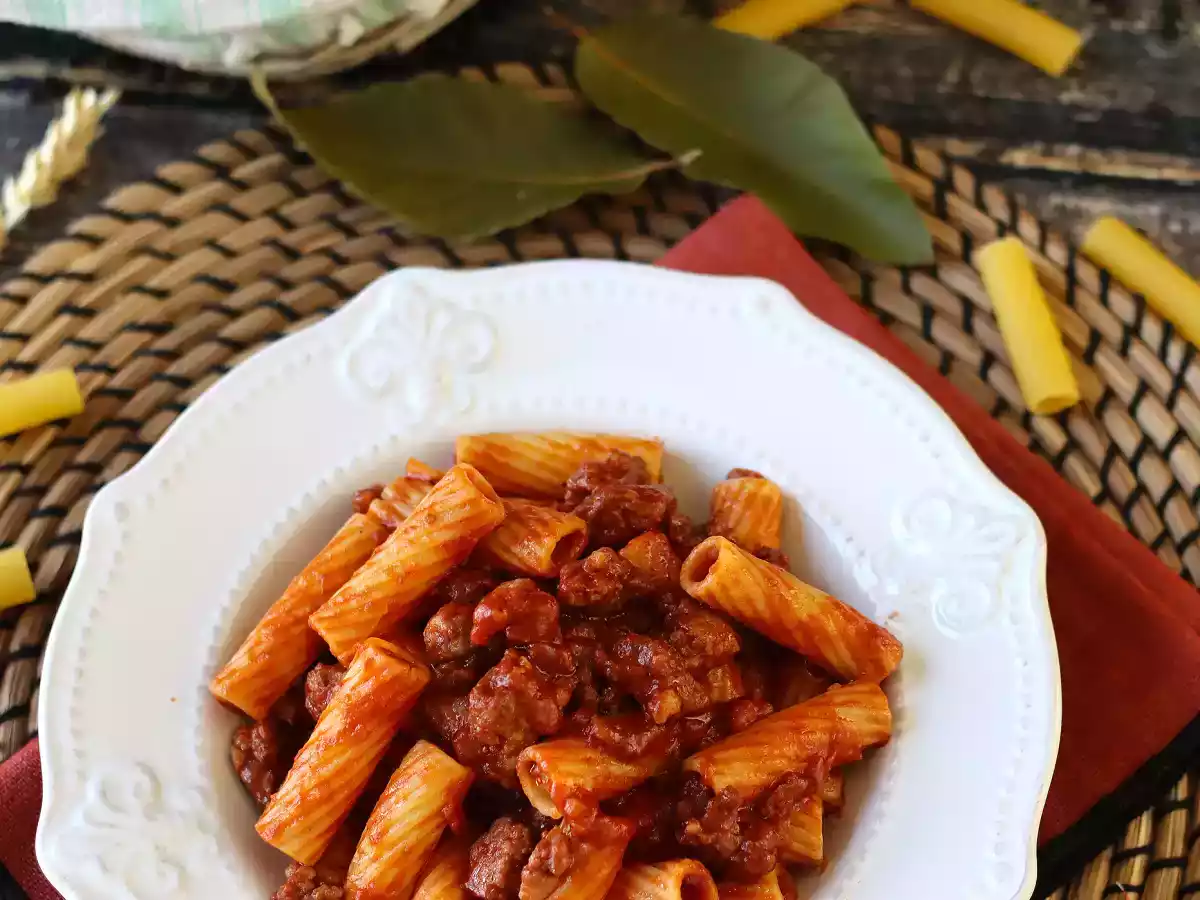Паста с колбасным соусом: простое блюдо с насыщенным вкусом - фото 6