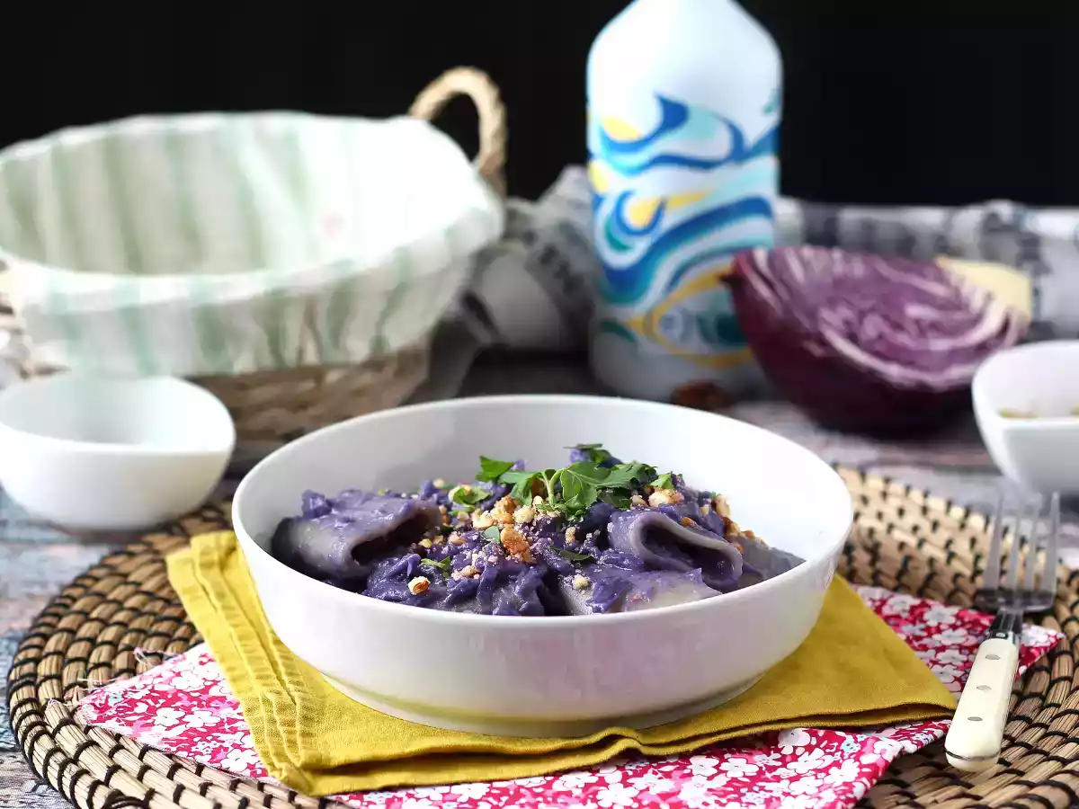 Паста с красной капустой и грецкими орехами - первое блюдо, которое хорошо выглядит и легко готовится - фото 2