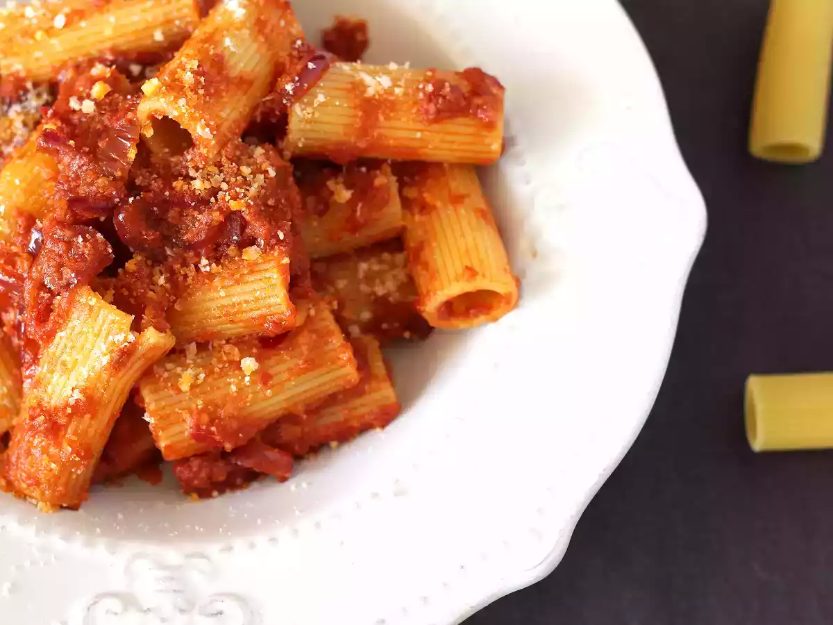 Паста с 'Nduja, простое в приготовлении блюдо из калабрийской пасты - фото 2