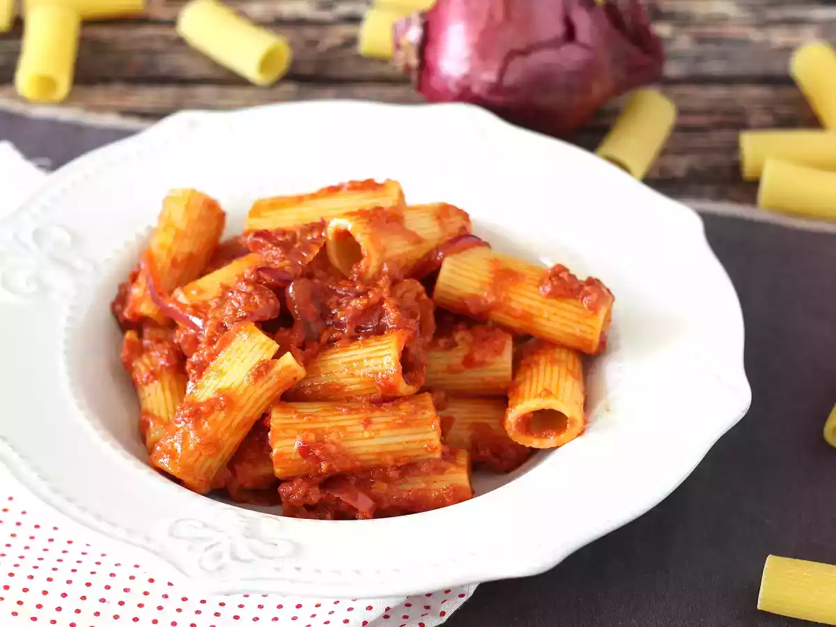 Паста с 'Nduja, простое в приготовлении блюдо из калабрийской пасты - фото 5