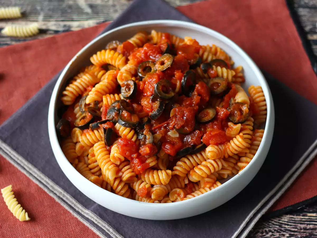 Паста с соусом из оливок: недорого, вкусно и просто приготовить! - фото 3