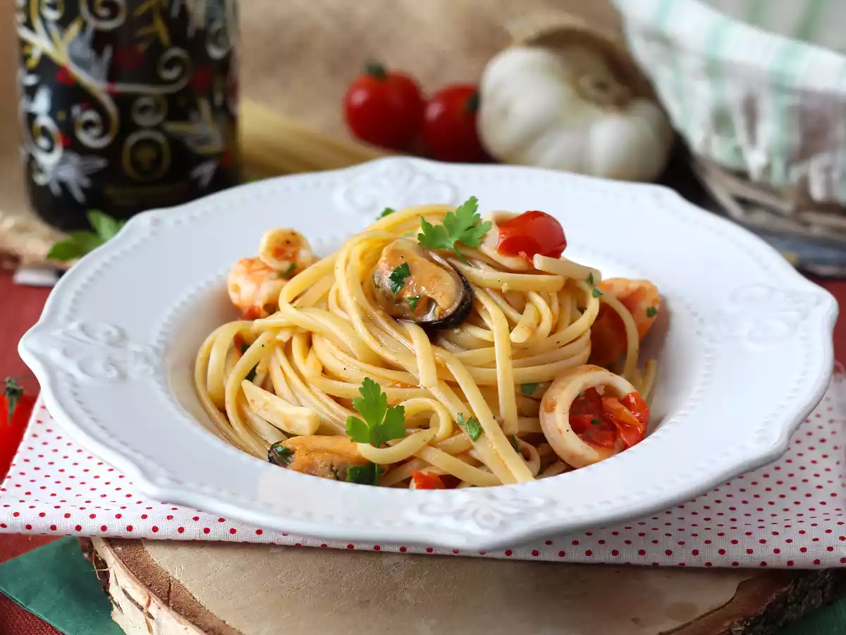 Паста с замороженными морепродуктами - вкусное и очень быстрое первое блюдо - фото 6
