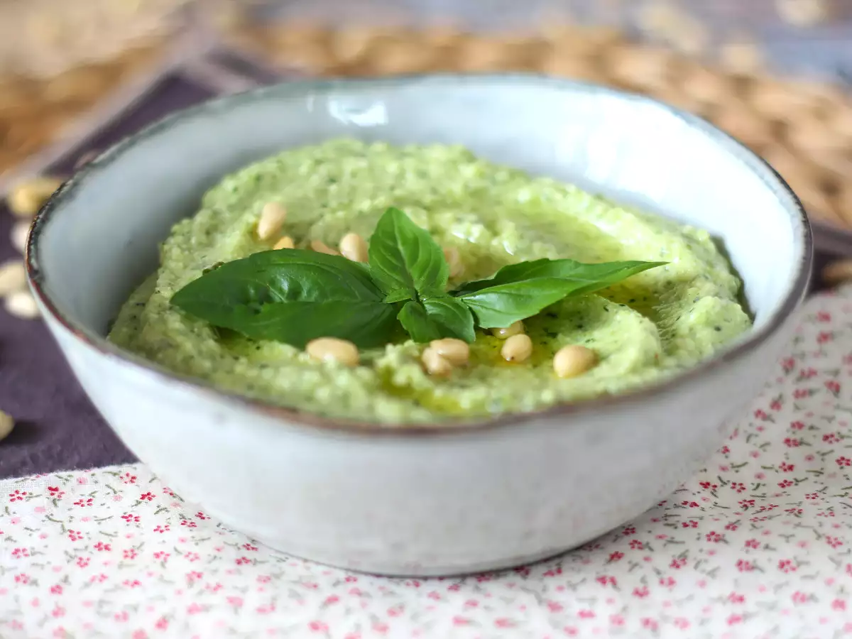 Песто из кабачков без варки: быстрый и вкусный рецепт - фото 3