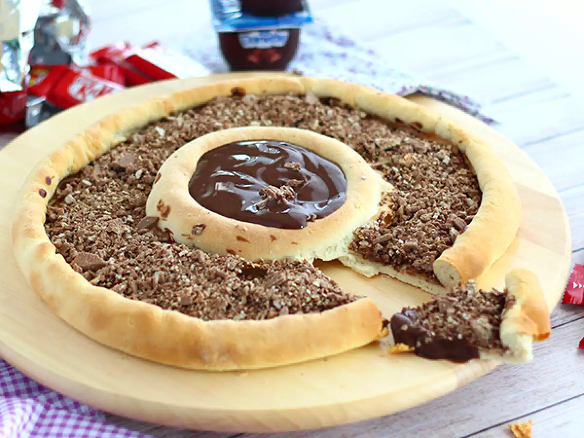 Пицца с Kit Kat и шоколадным йогуртом Danette - фото 4