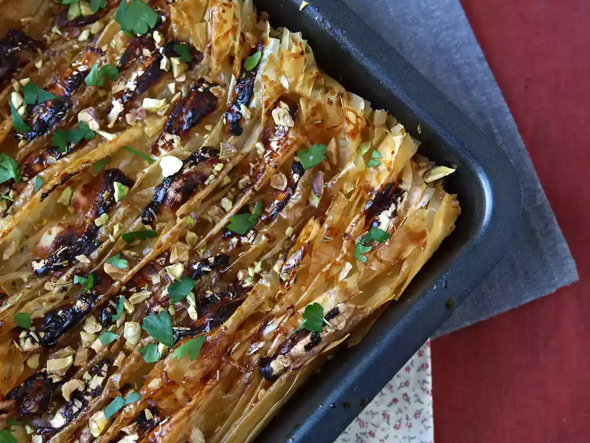 Пикантный хрустящий торт с козьим сыром и медом - фото 3
