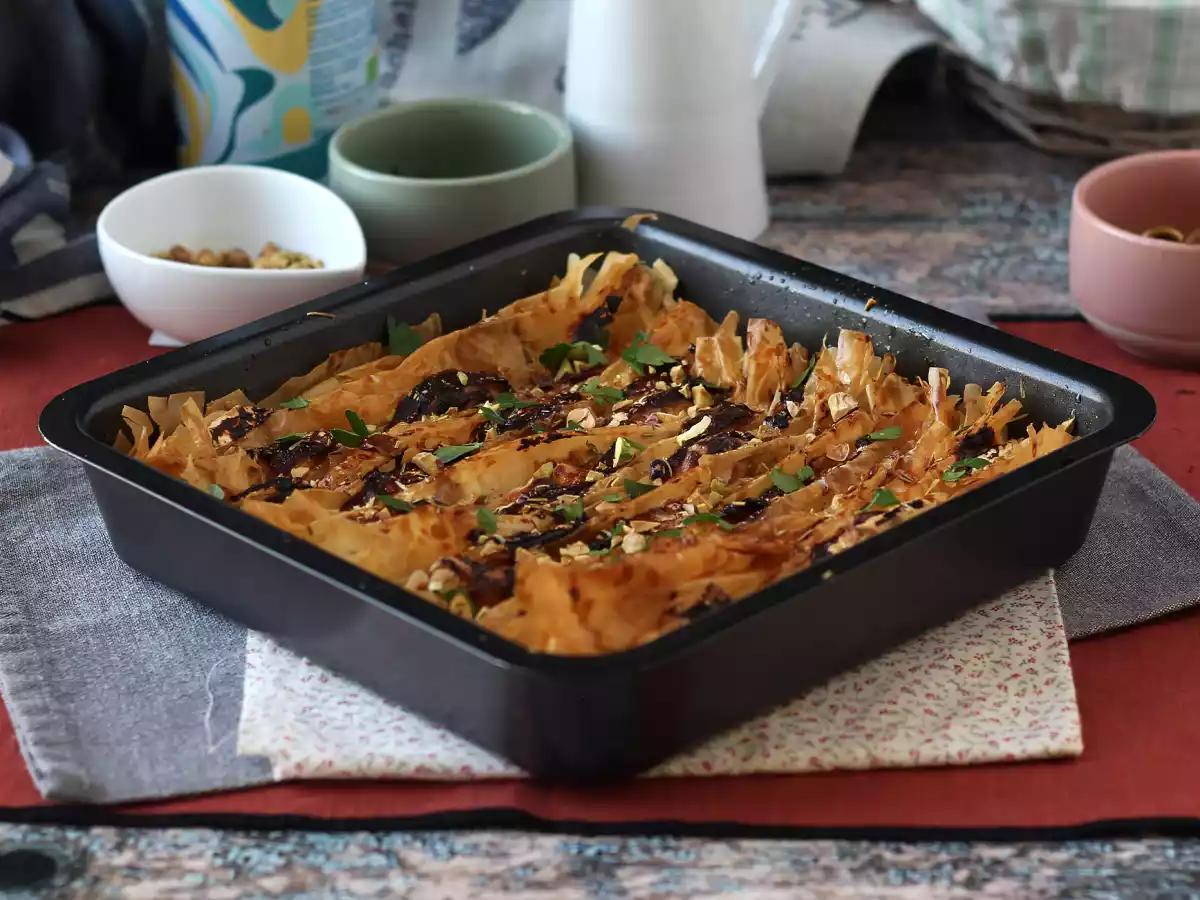 Пикантный хрустящий торт с козьим сыром и медом - фото 5