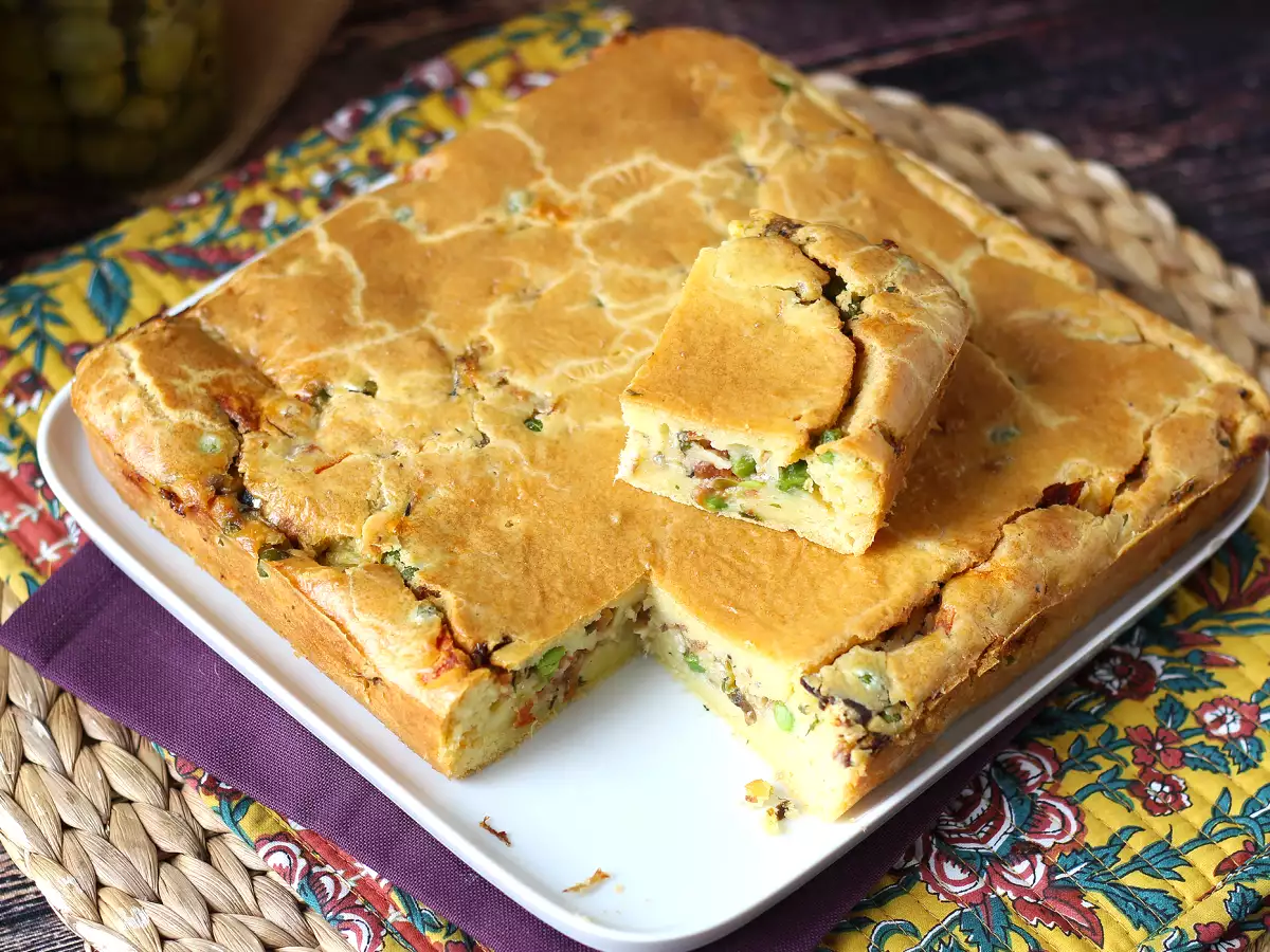 Пирог с сардинами: простой, влажный и вкусный рецепт - фото 5