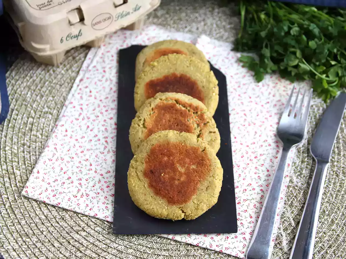 Простые пирожки с тофу для вегетарианского блюда