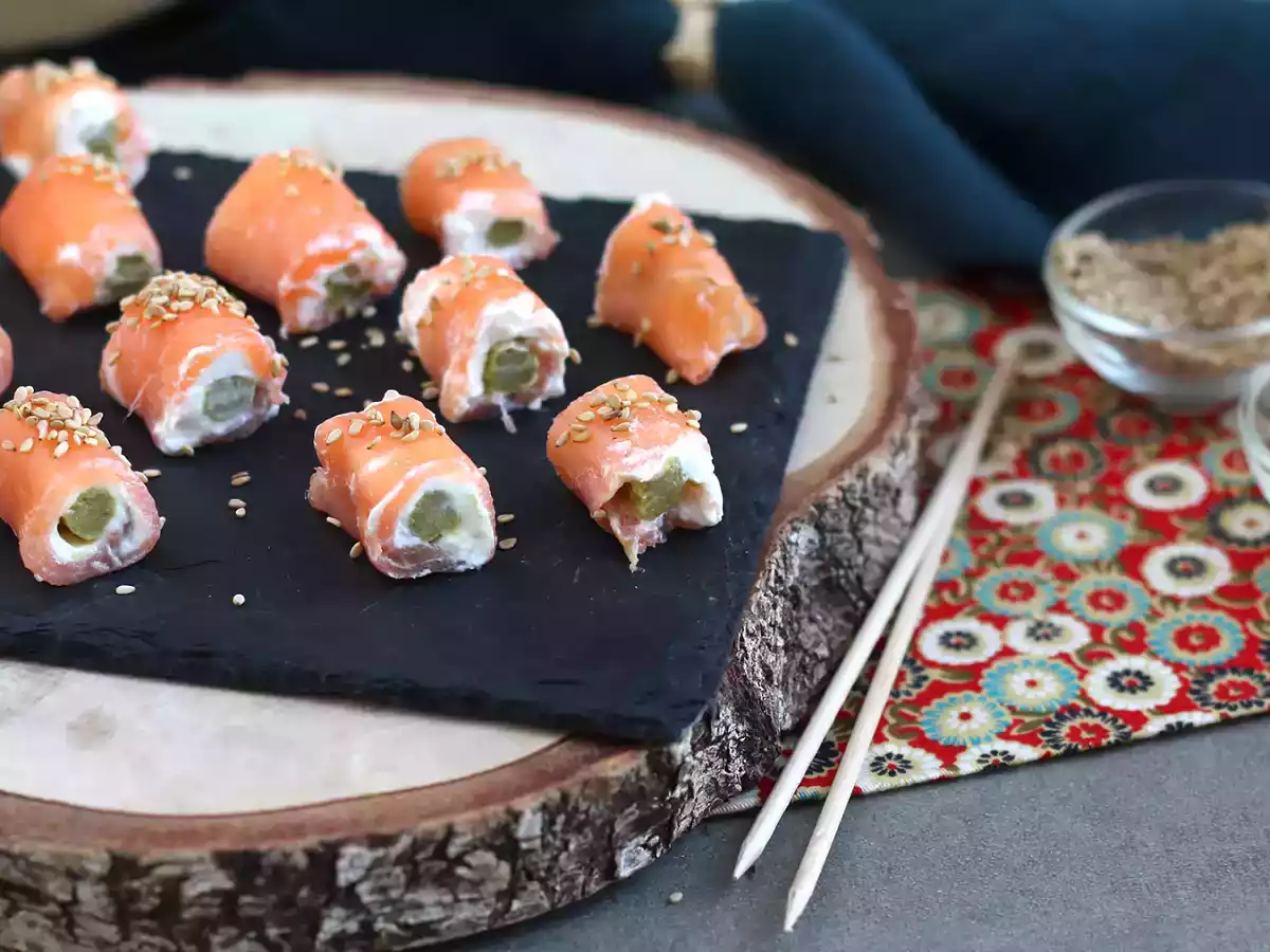 Рулетики из лосося с козьим сыром и спаржей - фото 5