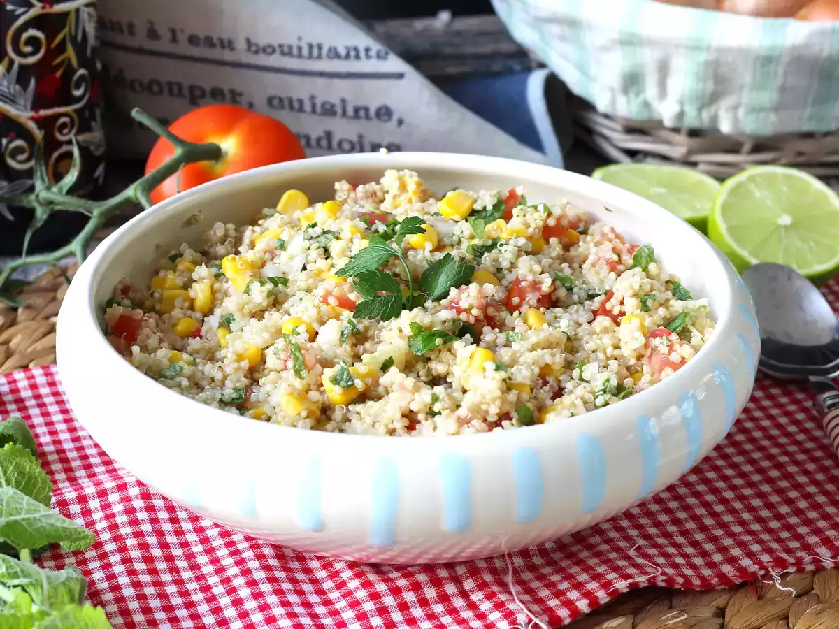 Салат из киноа со вкусом таббуле: Освежающий и еще более полезный