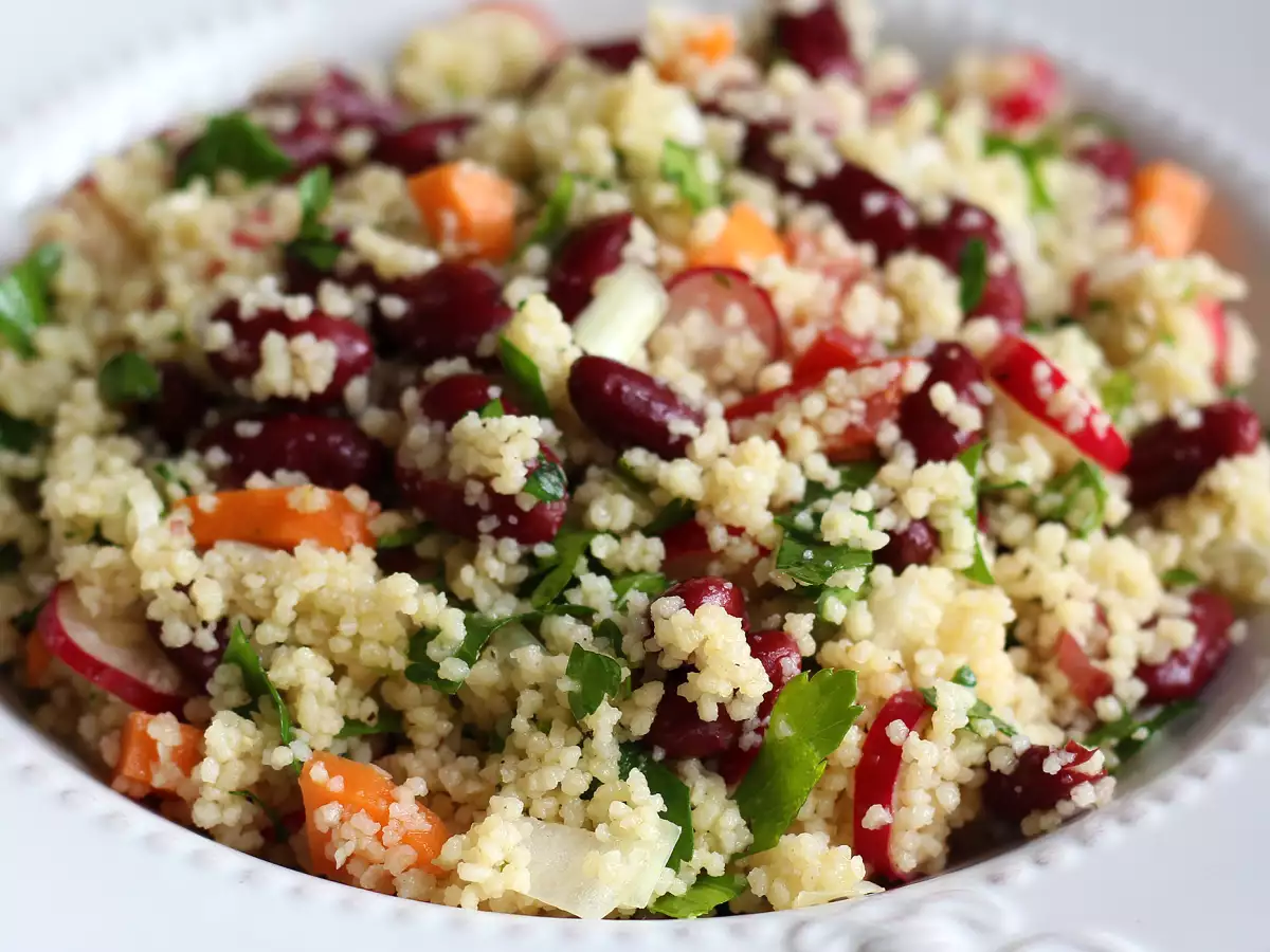 Салат с кускусом — простой, полезный и яркий рецепт - фото 2