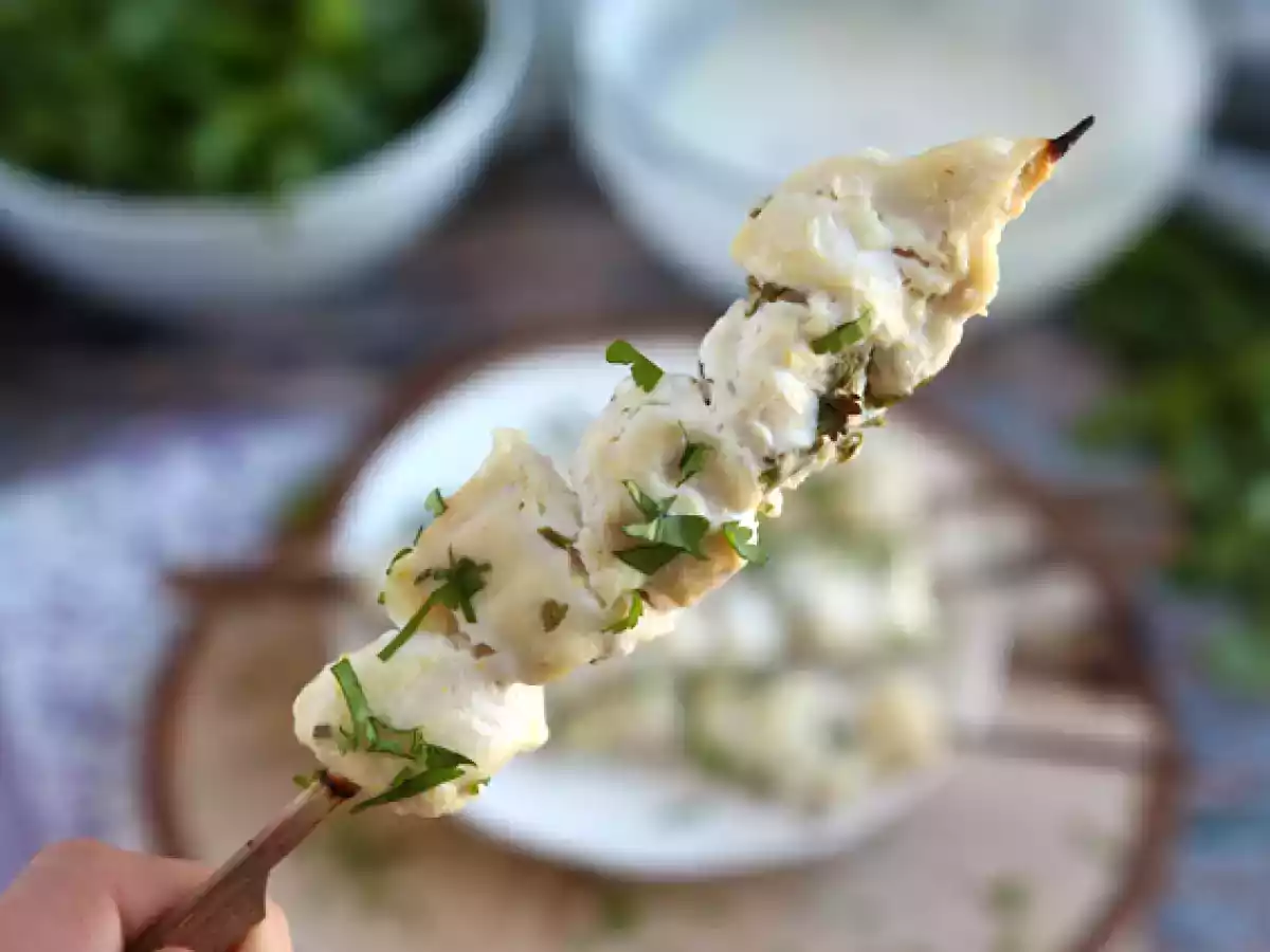 Шампуры с маринованной курицей в йогуртово-лимонном соусе - фото 2