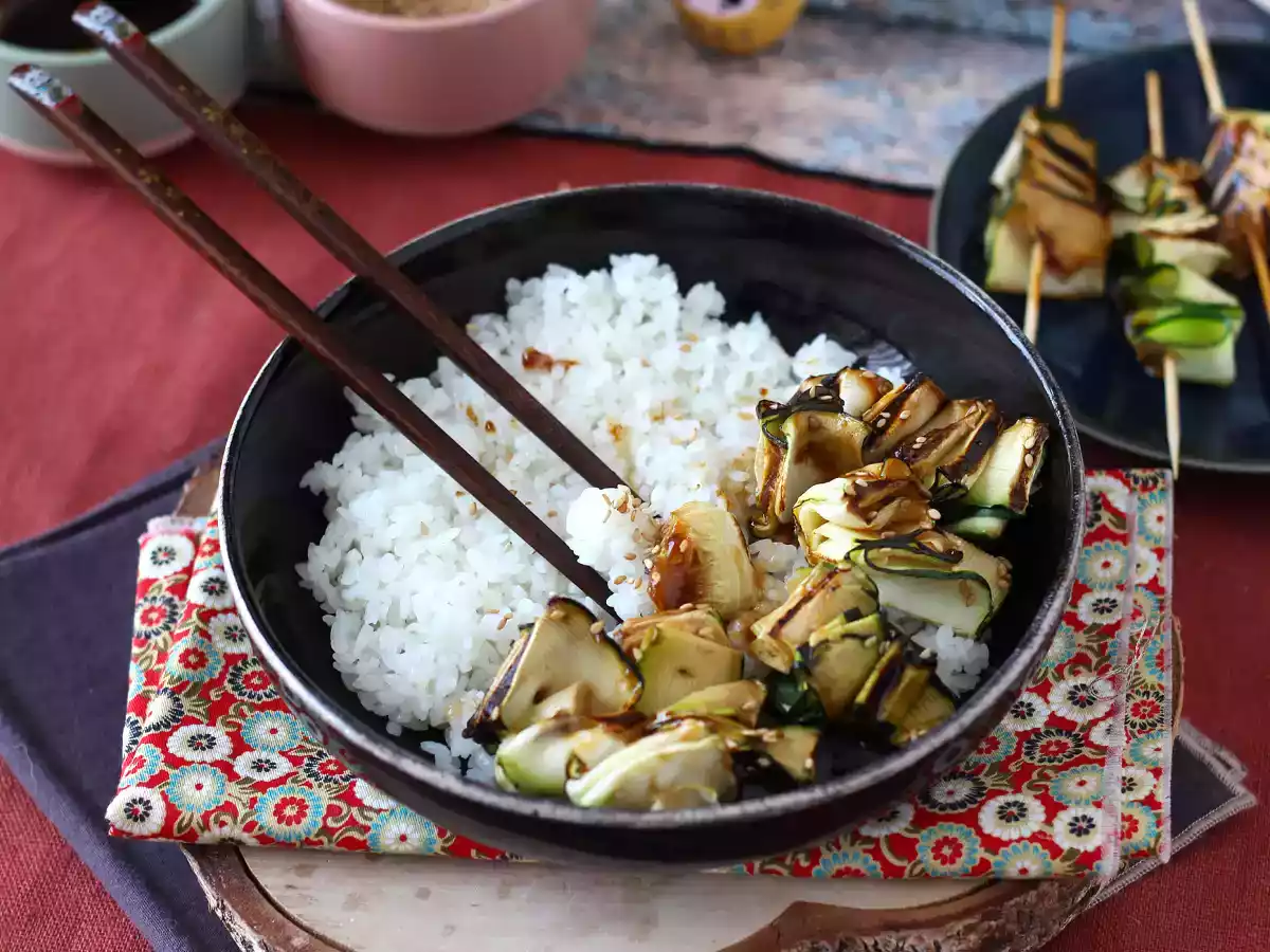 Шашлычки из кабачков с вкусным, острым азиатским соусом - фото 3