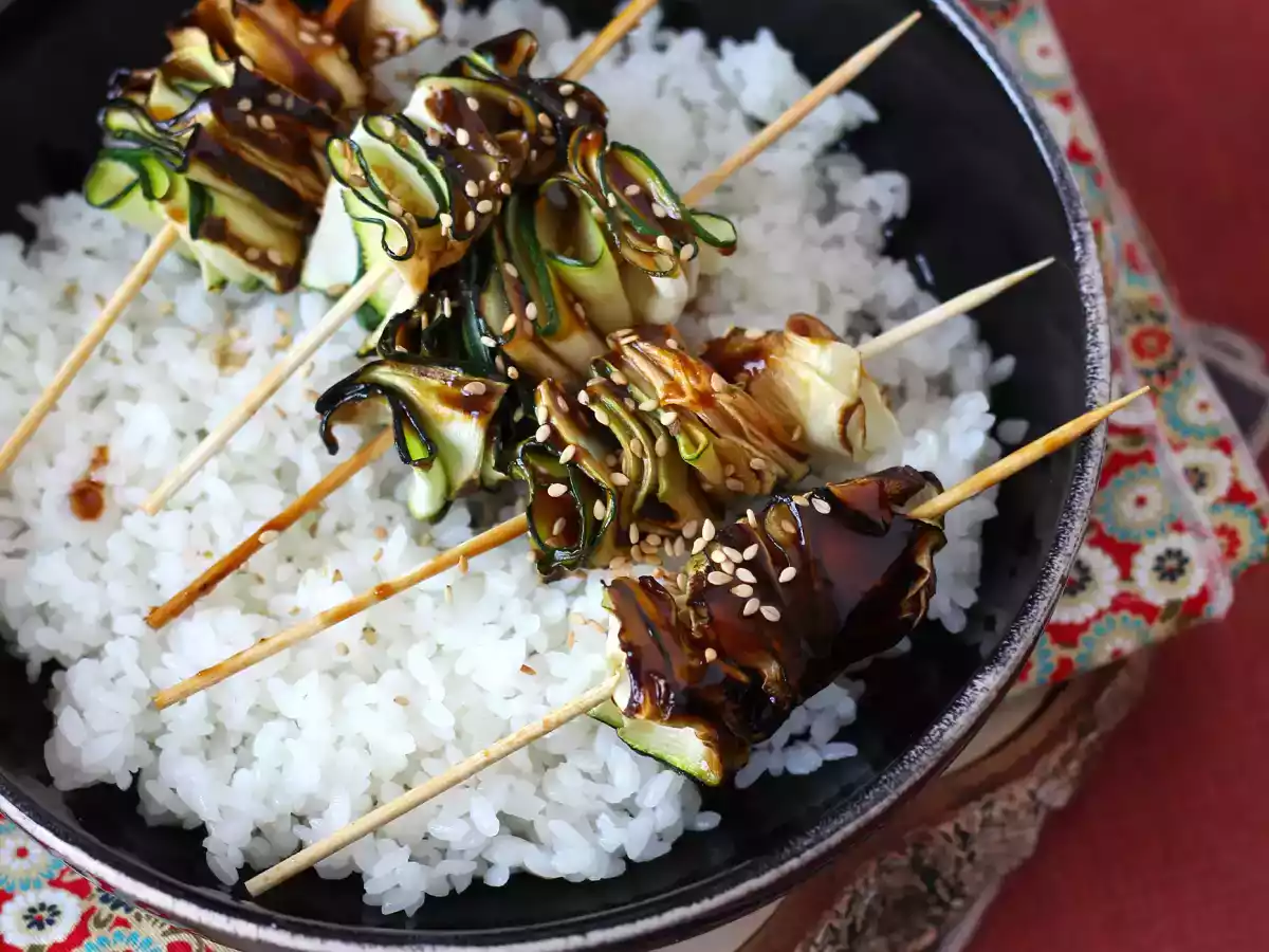 Шашлычки из кабачков с вкусным, острым азиатским соусом - фото 5
