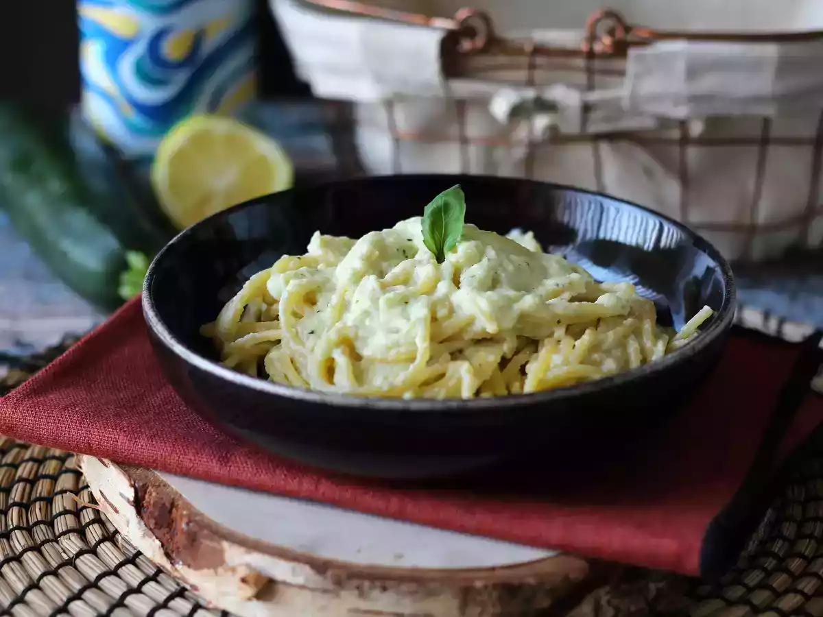 Сливочная паста с кабачками и греческим йогуртом - фото 4