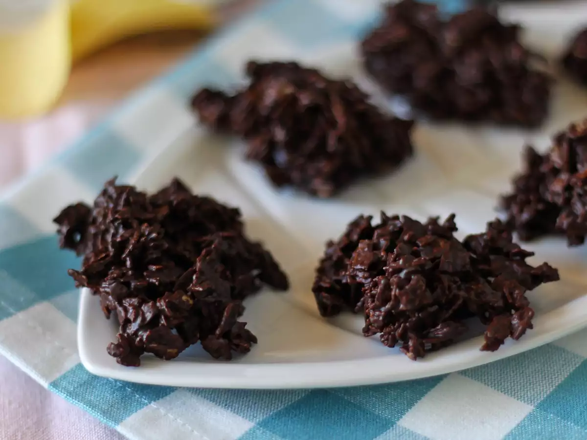 Шоколад Pringles в песочных розах - фото 3