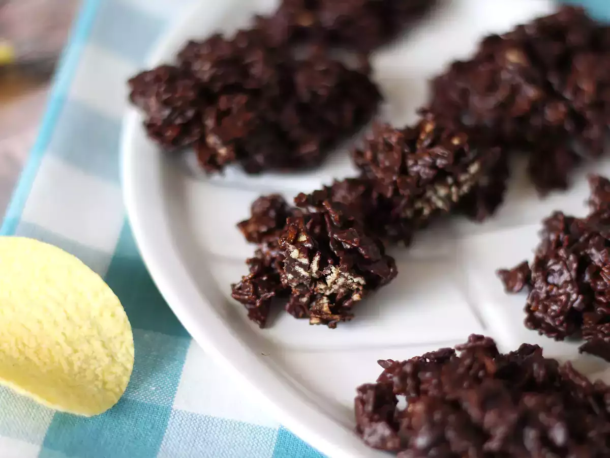 Шоколад Pringles в песочных розах - фото 4