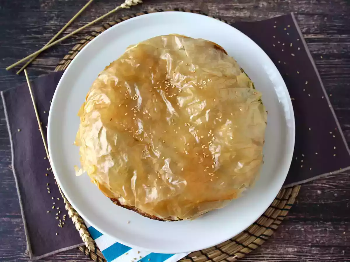 Спанакопита, суперпростой греческий пирог со шпинатом и сыром фета - фото 4