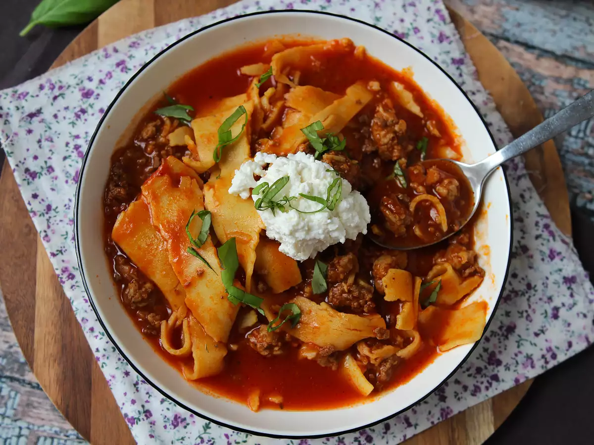 Суп-лазанья с мясом, рикоттой и пармезаном - фото 5