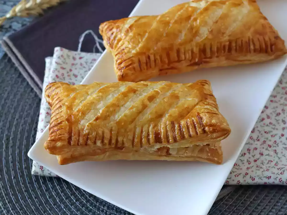 Сырные слоеные пирожки: суперпростой и вкусный рецепт - фото 5