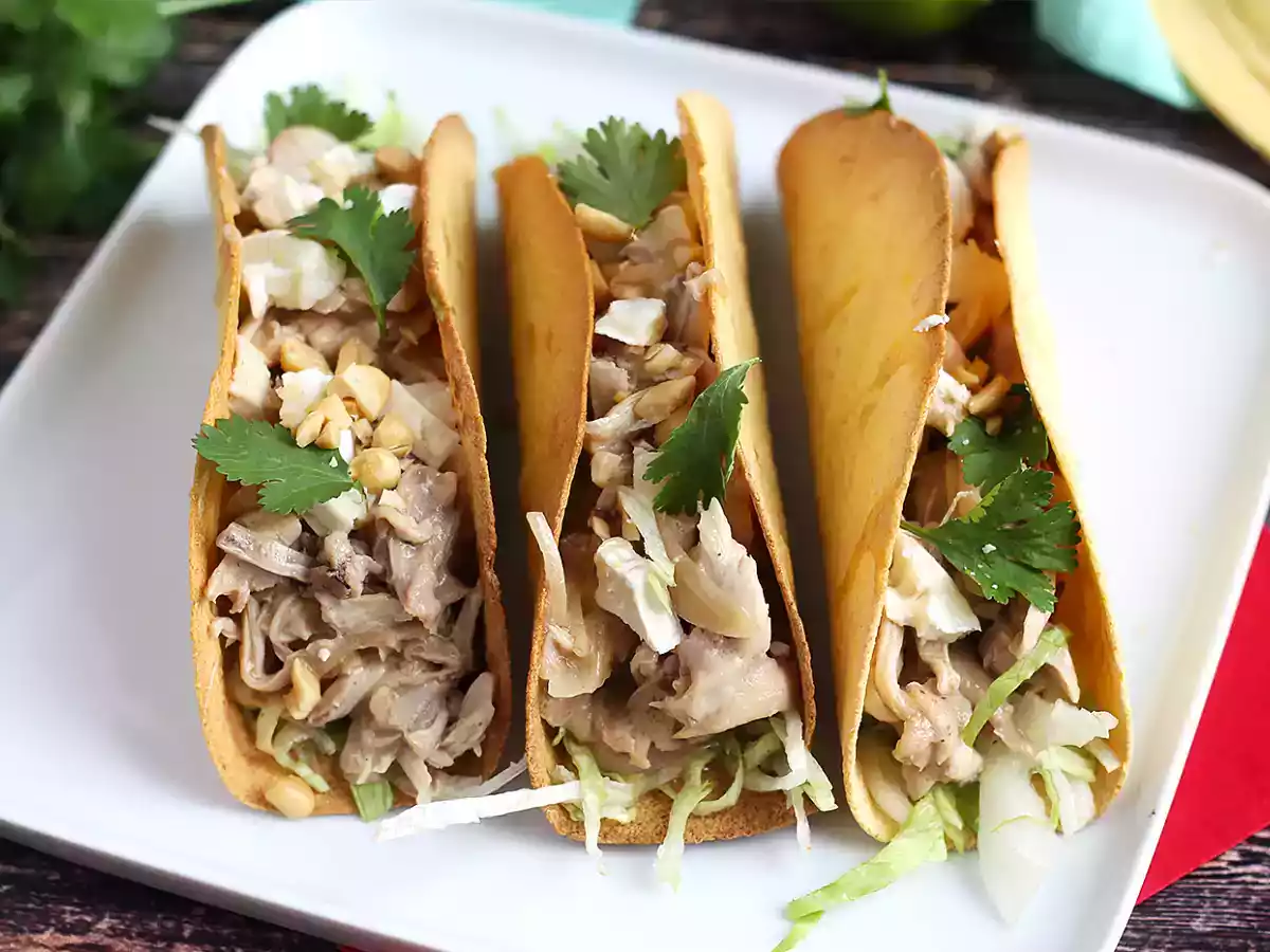 Tacos crujientes con pollo en salsa satay - фото 3