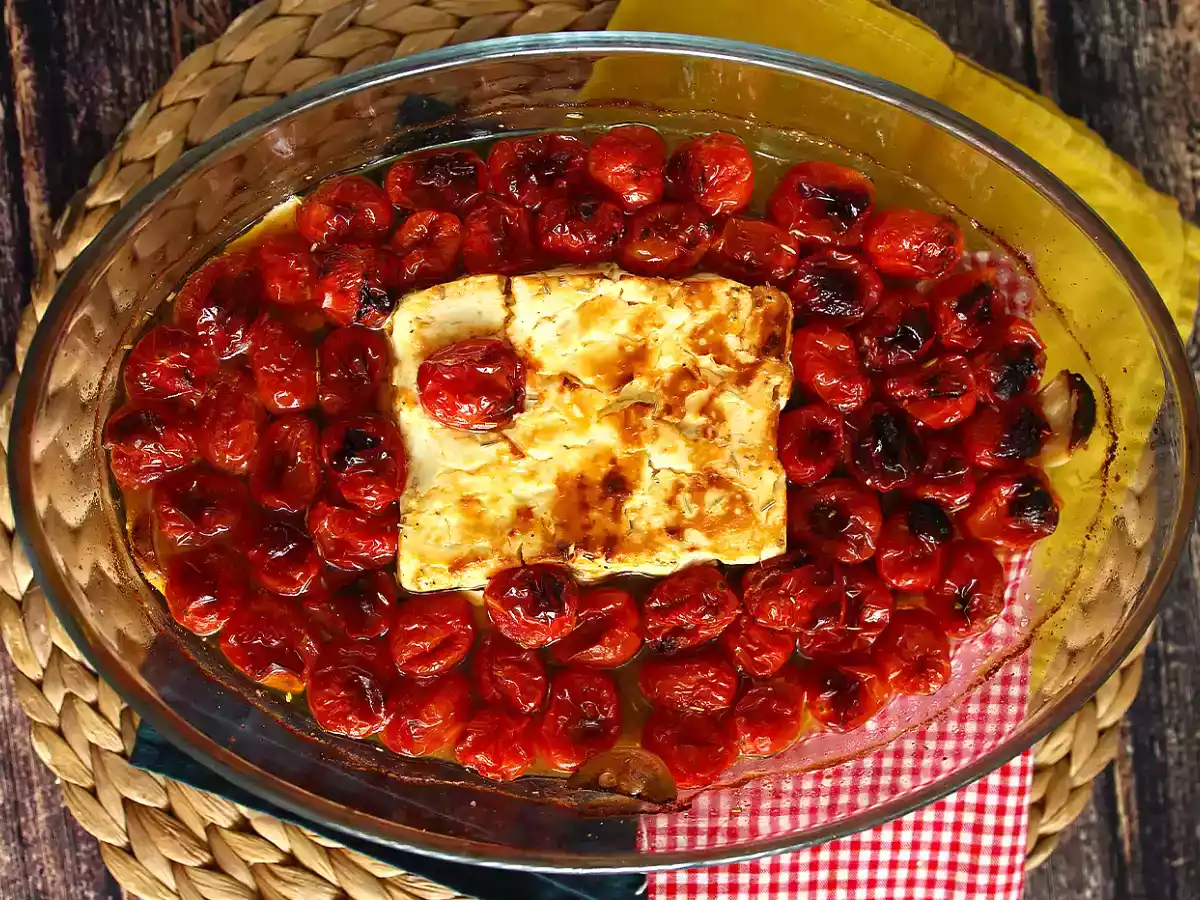 Тальятелле с помидорами черри - запеченная паста с фетой - фото 4