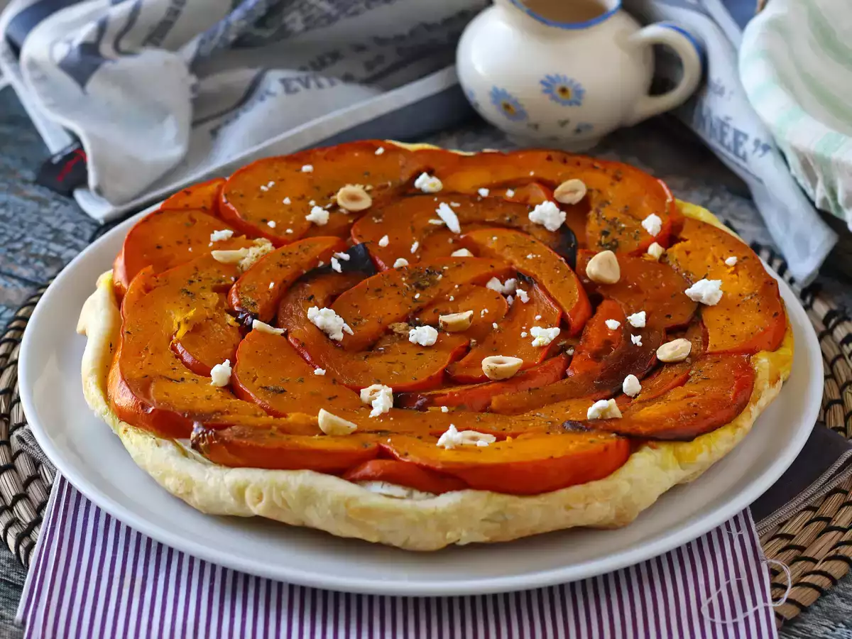Тарт татен из тыквы хоккайдо с козьим сыром и мёдом - фото 5
