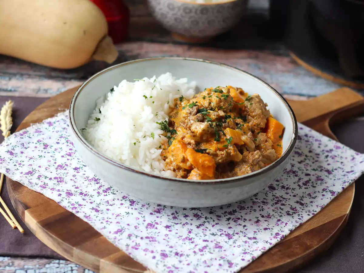 Тыква с мясным фаршем в одной кастрюле: нежное и согревающее блюдо - фото 4