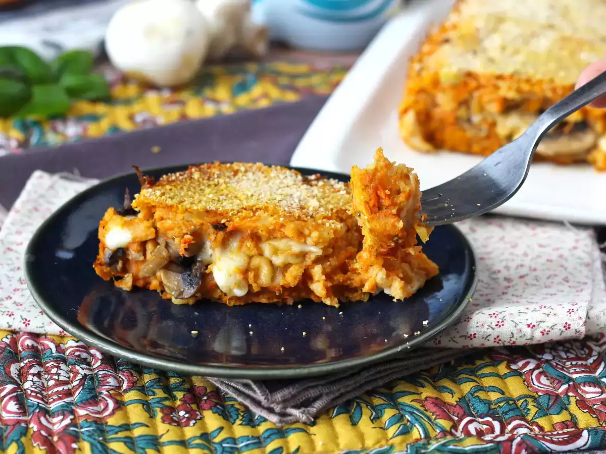 Тыквенный мясной рулет с грибами и жилистым сыром скаморца: вкусный и простой рецепт запекания - фото 2