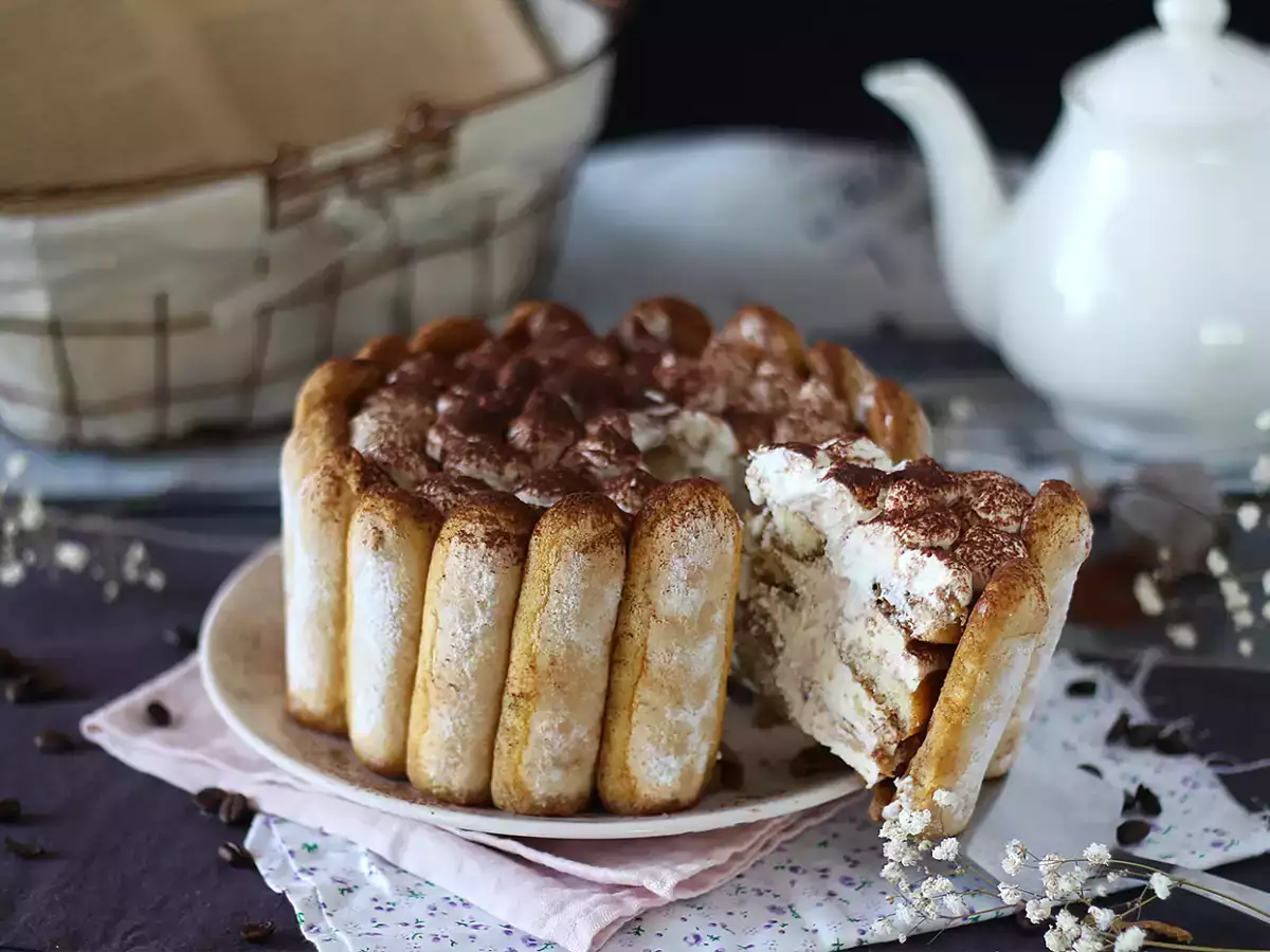 Вкусная шарлотка тирамису без яиц - фото 6