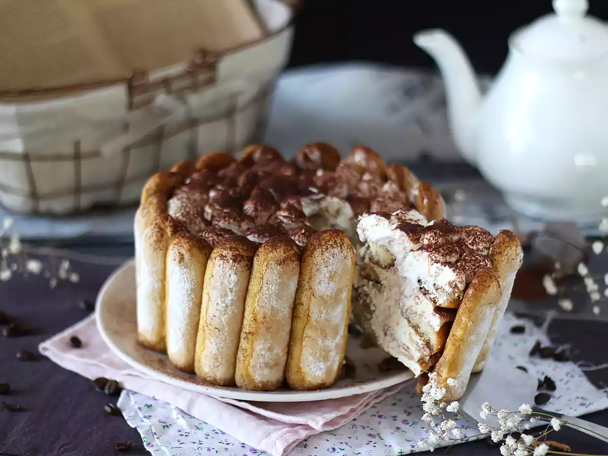 Вкусная шарлотка в стиле тирамису без яиц - фото 6