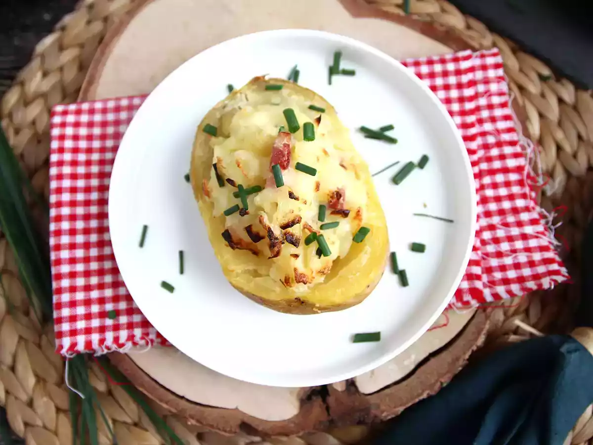 Запеченный картофель с беконом и сыром - фото 2
