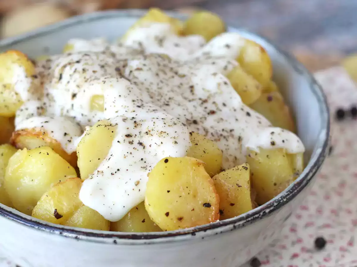 Запеченный со сливками картофель cacio e pepe: простой гарнир, который сводит всех с ума! - фото 3